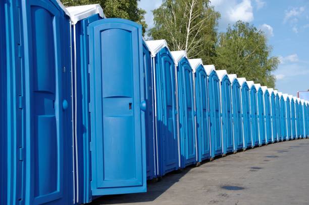 Best Portable toilet rental cost  in Halstead, KS